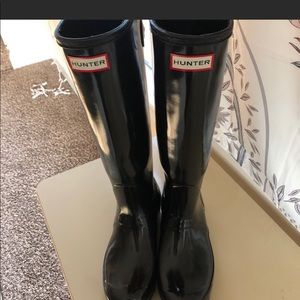Wide calf Hunter Tall boots- size 8